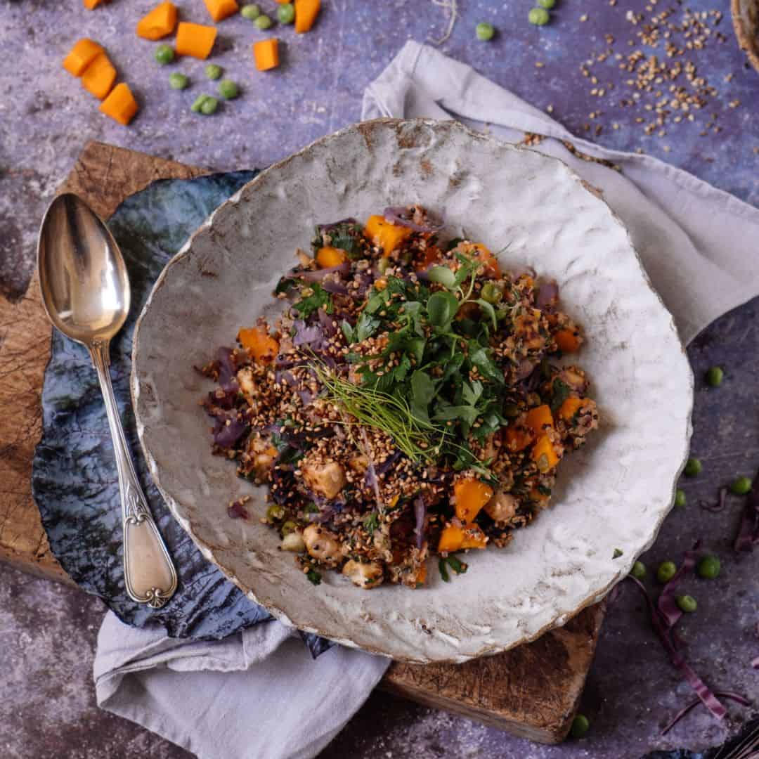gebratener Quinoa mit Möhren und Erbsen credits Katja Mathes