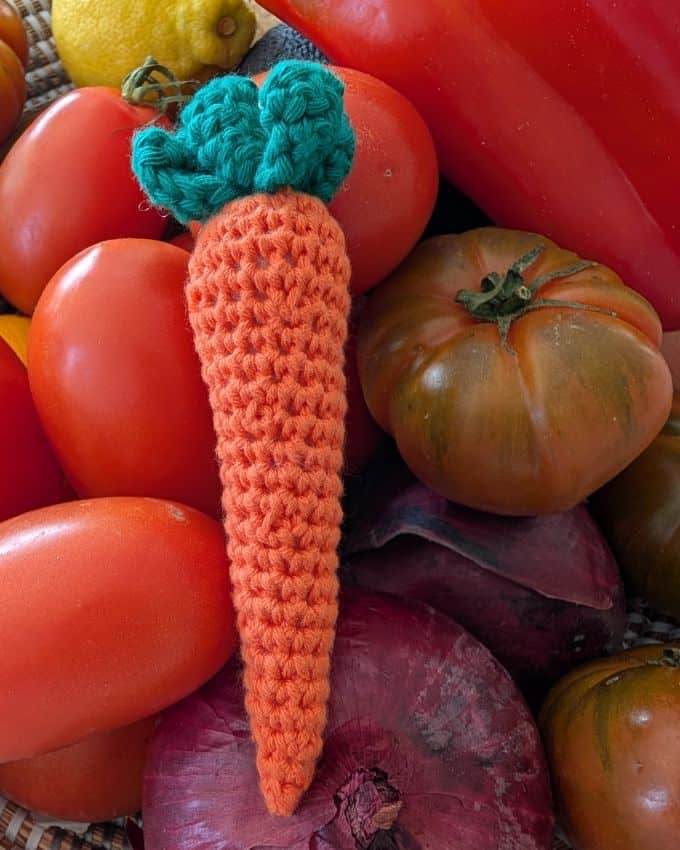 gestrickte Möhre