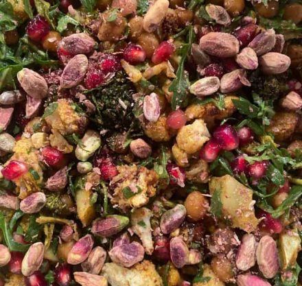 Gemüsesalat mit Kichererbsen