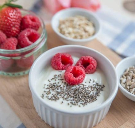 Joghurt mit Himbeeren