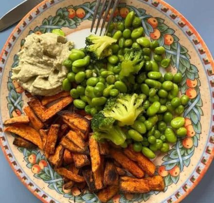 suesskartoffeln-mit-edamame-und-erbsen.jpg